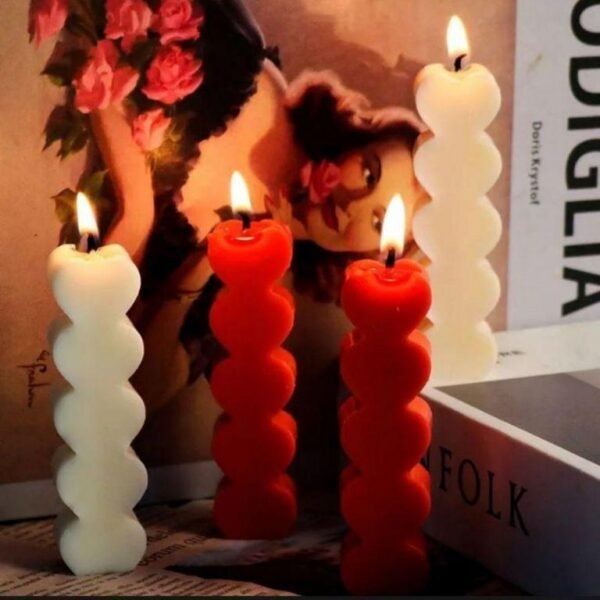 Heart-Shaped Scented Candle for Valentine's Day Gift