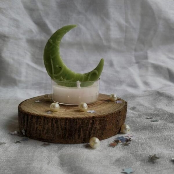 Scented Candle with Plastic Lid for Ramadan Kareem Celebrations